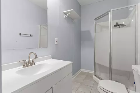 Bath - 445 Jackson St, Murfreesboro, TN 37130 photo 2 of 2