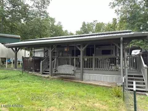 18 Chestnut Oak Dr, Crossville, TN 38571