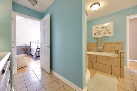 Entry Way - 6808 Hester Rd, Springfield, TN 37172 photo 7 of 7