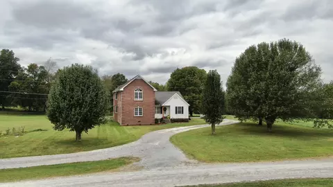 Exterior - 6808 Hester Rd, Springfield, TN 37172 photo 5 of 6