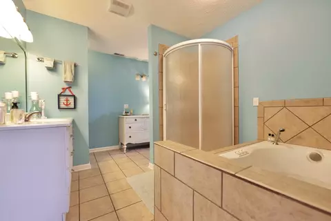 Bath - 6808 Hester Rd, Springfield, TN 37172 photo 4 of 4