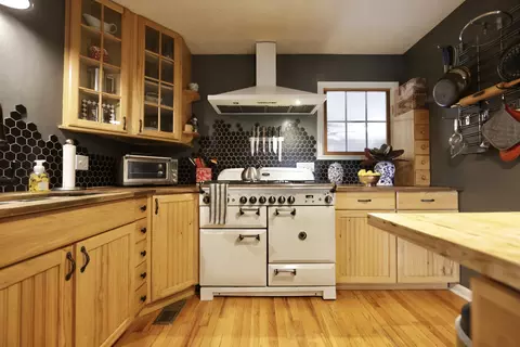 Kitchen - 6808 Hester Rd, Springfield, TN 37172 photo 2 of 5
