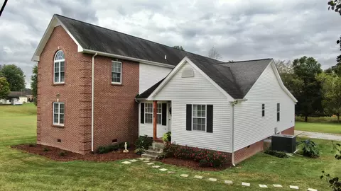 Exterior - 6808 Hester Rd, Springfield, TN 37172 photo 2 of 6