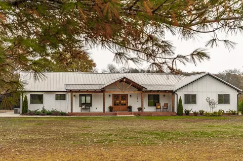 460 Upper Station Camp Crk Rd, Gallatin, TN 37066