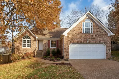 307 Parrish Cres, Mount Juliet, TN 37122