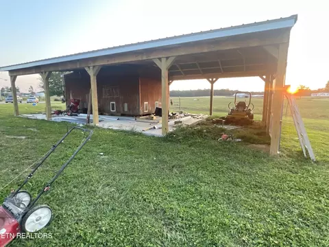 144 Standing Rock Rd, Deer Lodge, TN 37726 photo 11