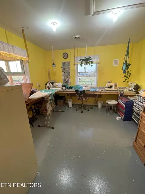 144 Standing Rock Rd, Deer Lodge, TN 37726 photo 26