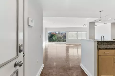 4200 W End Ave #306, Nashville, TN 37205