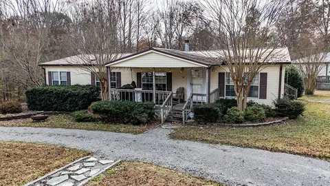14 Overlook Ln, Tullahoma, TN 37388