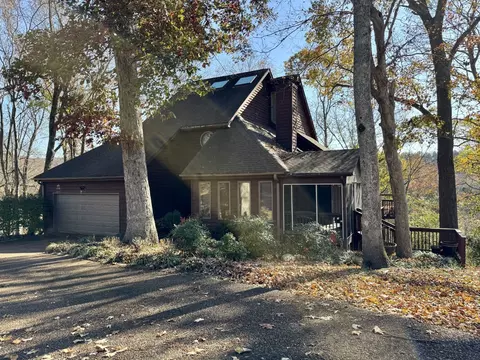 1304 Sycamore Valley Rd, Ashland City, TN 37015