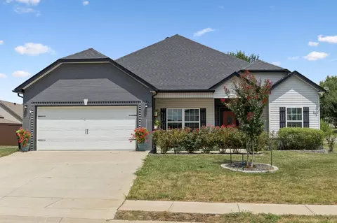 513 Tacoma Dr, Clarksville, TN 37043