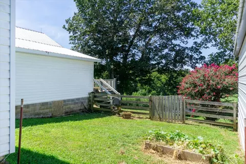 519 John Mccoin Rd, Sparta, TN 38583 photo 9