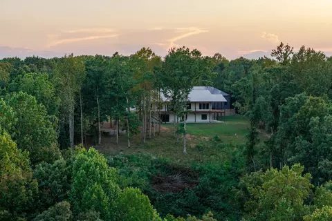 202 Ravenridge Rd, Summertown, TN 38483