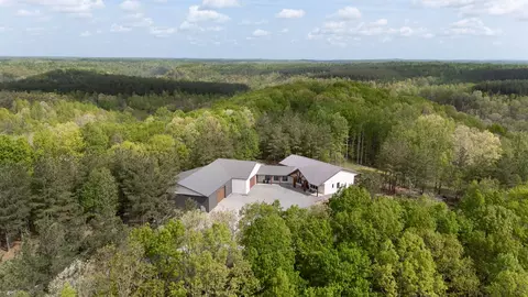 202 Ravenridge Rd, Summertown, TN 38483