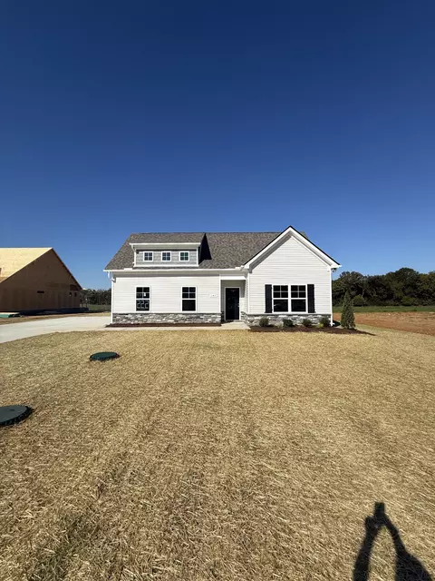 1142 Bluecreek Cir, Murfreesboro, TN 37129