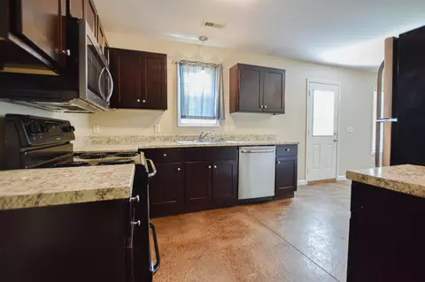 308 E Railroad St, Dickson, TN 37055 photo 9