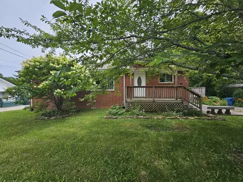2804 Taft Hwy, Signal Mountain, TN 37377