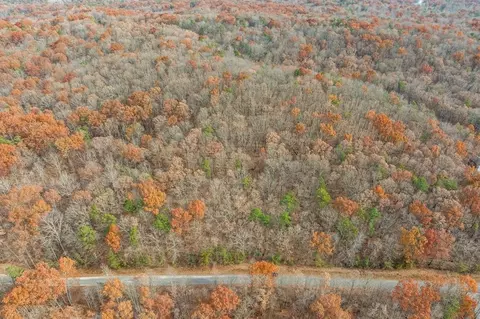 1421 E Overlook Rd, Monterey, TN 38574