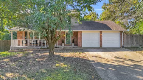 2316 Lakesite Dr, Soddy Daisy, TN 37379