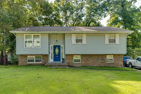 8358 Randall Ct, Hixson, TN 37343