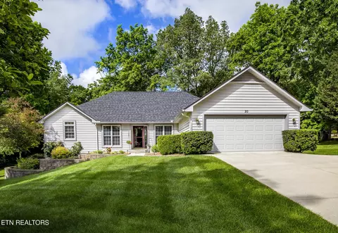 20 Dockside Dr, Crossville, TN 38558