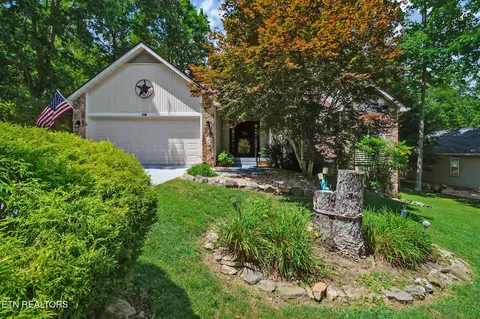 119 Burrough Ln, Crossville, TN 38558