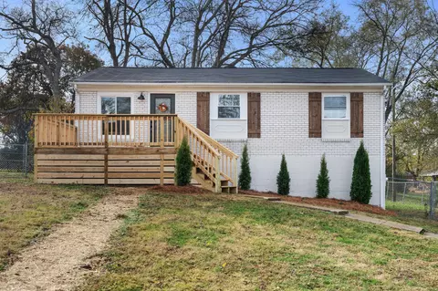 207 Sunset Blvd, Gallatin, TN 37066