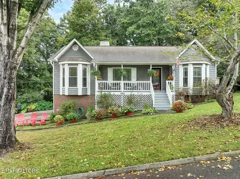 1465 Overton Ln, Knoxville, TN 37923