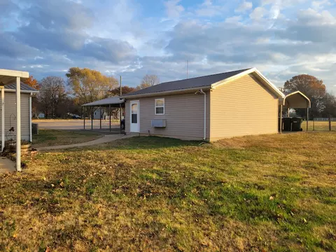 3069 Joe Brown Rd, Murfreesboro, TN 37129 photo 2