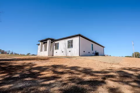 Exterior - 200 Bear Dr, Loretto, TN 38469 photo 15 of 16