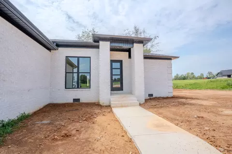 Exterior - 200 Bear Dr, Loretto, TN 38469 photo 11 of 16