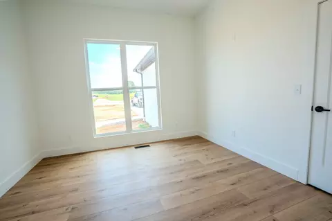 Bedroom - 200 Bear Dr, Loretto, TN 38469 photo 5 of 8