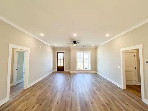Living - 977 Hoodoo Rd, Beechgrove, TN 37018 photo 1 of 1