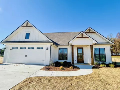 977 Hoodoo Rd, Beechgrove, TN 37018