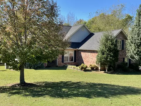 Exterior - 514 Lakeside Dr, Springfield, TN 37172 photo 3 of 10