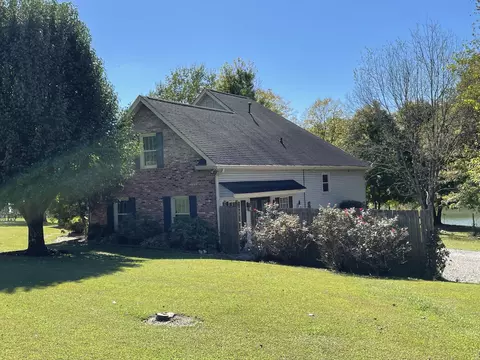 Exterior - 514 Lakeside Dr, Springfield, TN 37172 photo 6 of 10
