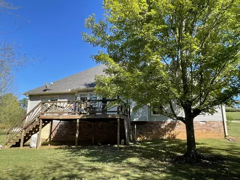 Exterior - 514 Lakeside Dr, Springfield, TN 37172 photo 5 of 10