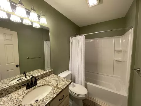 Bath - 514 Lakeside Dr, Springfield, TN 37172 photo 2 of 2
