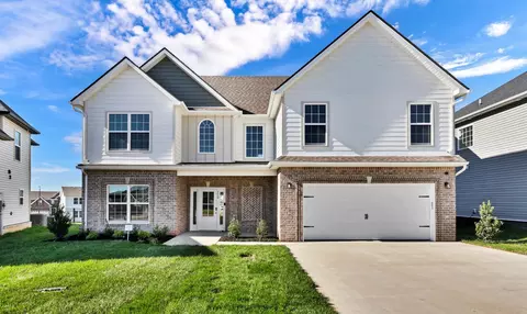 370 Kingland Ln, Clarksville, TN 37043