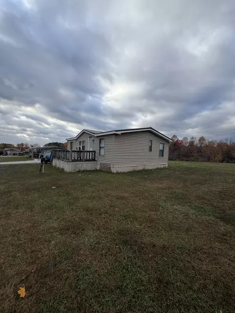 106 Mutt Rd, White Bluff, TN 37187 photo 3