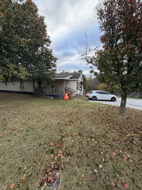 2745 Highway 47 N, White Bluff, TN 37187