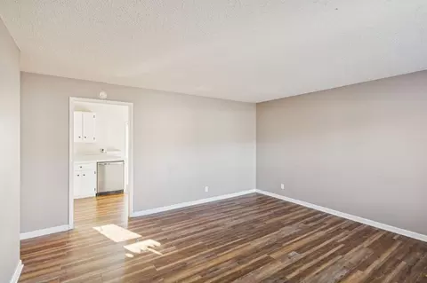 Living - 470 E Maple St, Morrison, TN 37357 photo 2 of 2