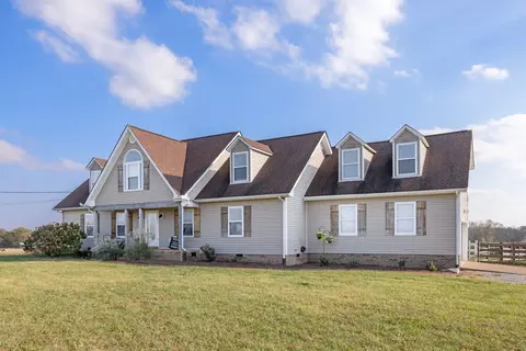 1883 Sawgrass Ln, Chapel Hill, TN 37034
