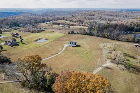 1017 Stewart Rd, Ashland City, TN 37015