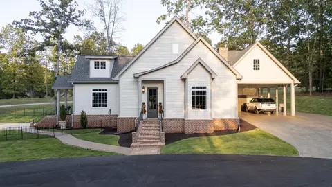 100 Dunhill Ct, Counce, TN 38326