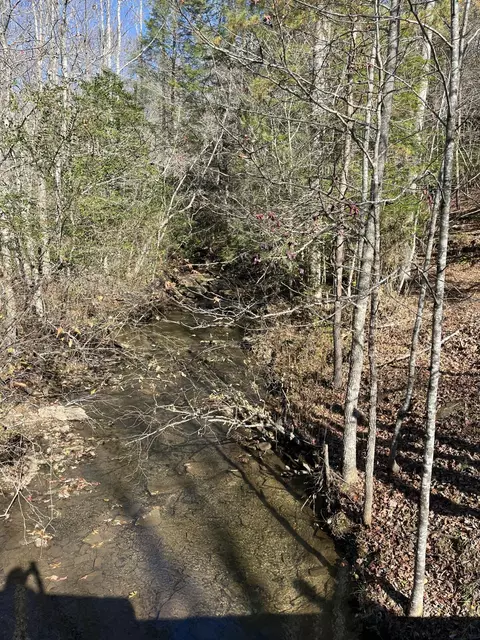 5 Hendon Rd, Graysville, TN 37338