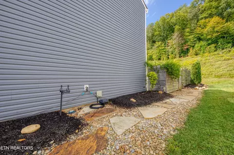 128 Ibis Loop, Oak Ridge, TN 37830 photo 30