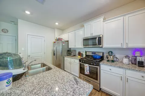 128 Ibis Loop, Oak Ridge, TN 37830 photo 13