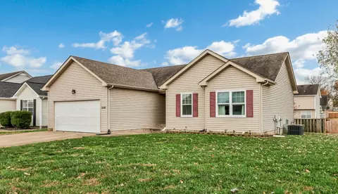 506 Oakmont Dr, Clarksville, TN 37042
