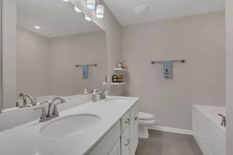 Bath - 3507 Learning Ln, Murfreesboro, TN 37128 photo 3 of 4